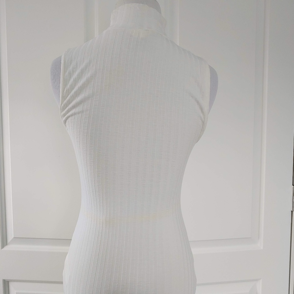 High Neck Tank Top - Picture 3 of 6